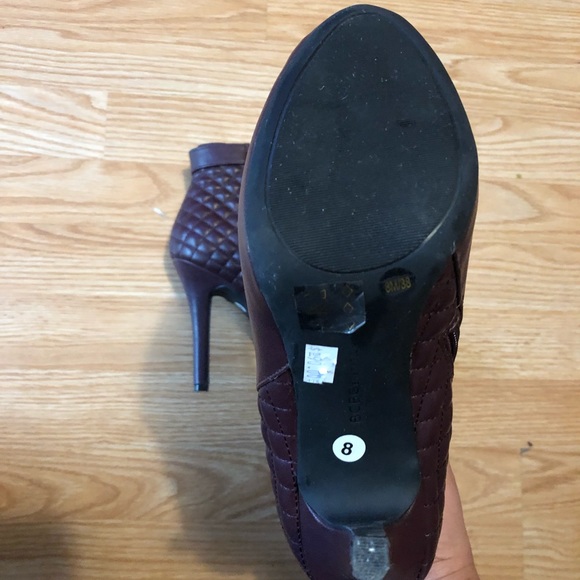 BCBG boots - beautiful deep plum color - Picture 3 of 4